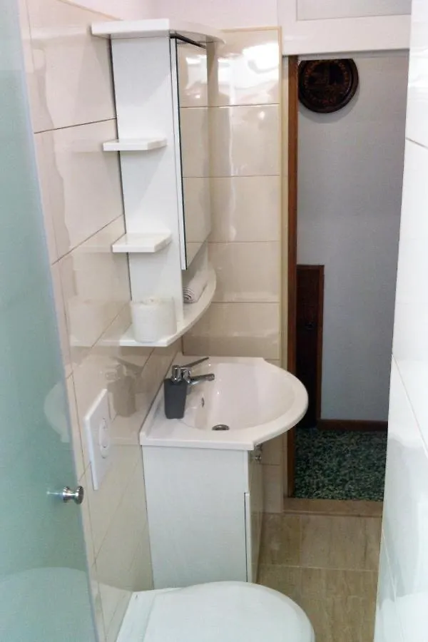 Family Friendly Apartments With A Swimming Pool Okrug Donji, Ciovo - 8072 Donji Okrug  Chorvatsko