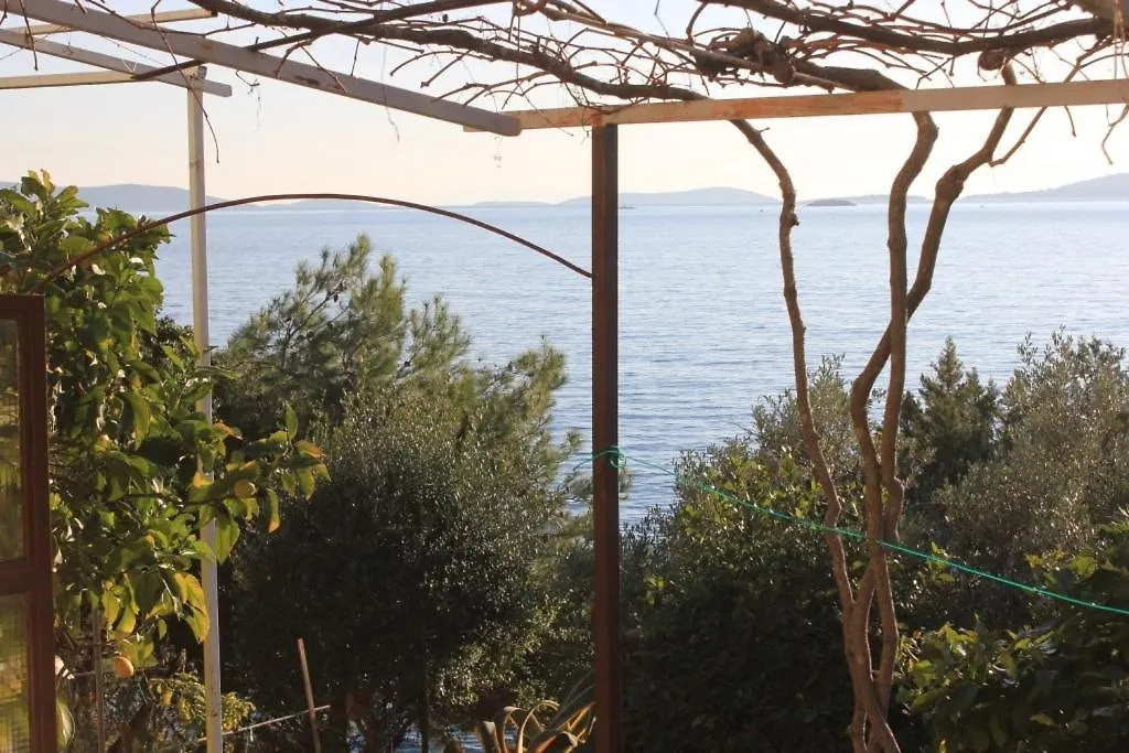 Family Friendly Apartments With A Swimming Pool Okrug Donji, Ciovo - 8072 Donji Okrug