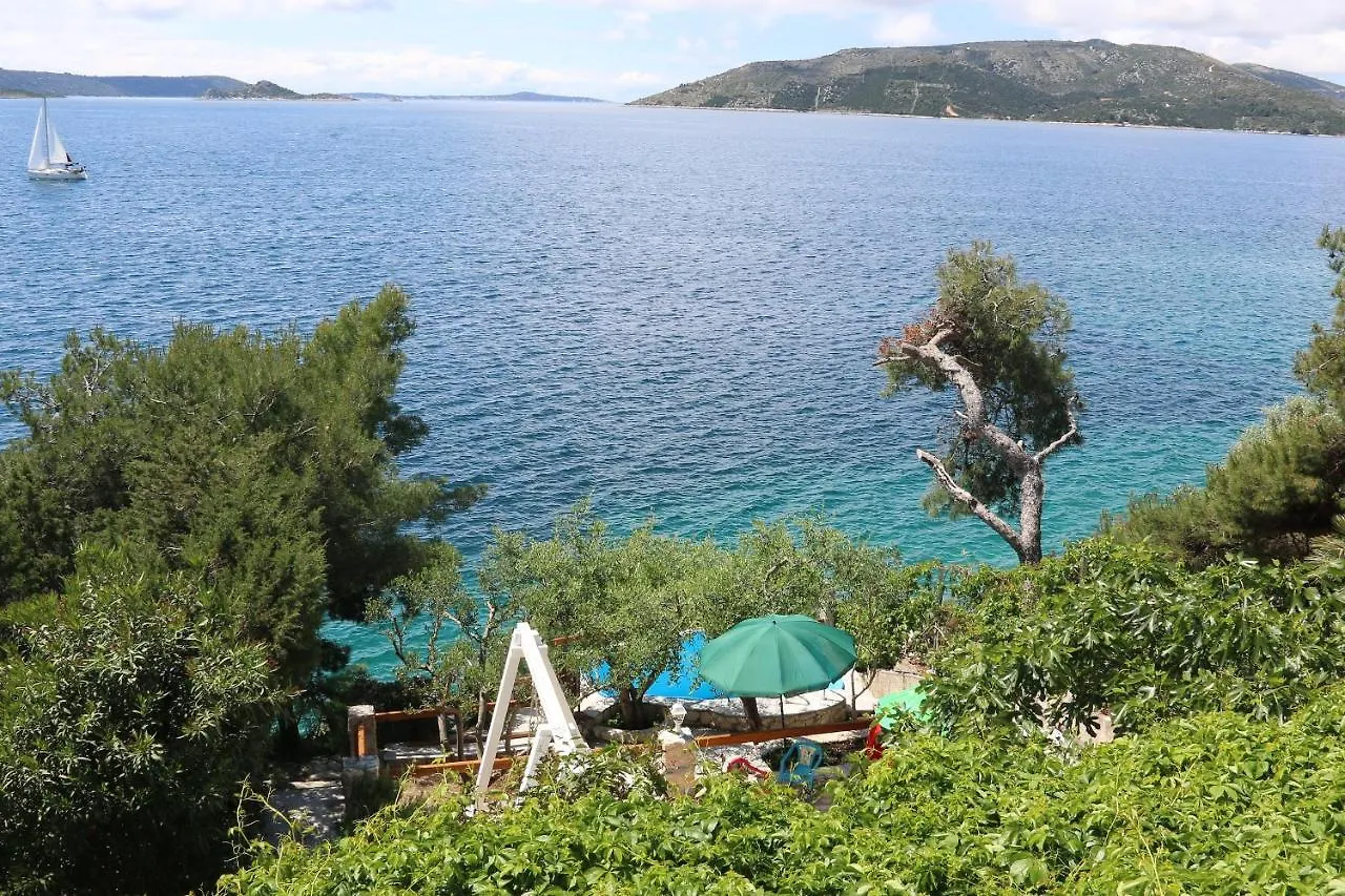 Family Friendly Apartments With A Swimming Pool Okrug Donji, Ciovo - 8072 Donji Okrug  0*, Donji Okrug (Ciovo)